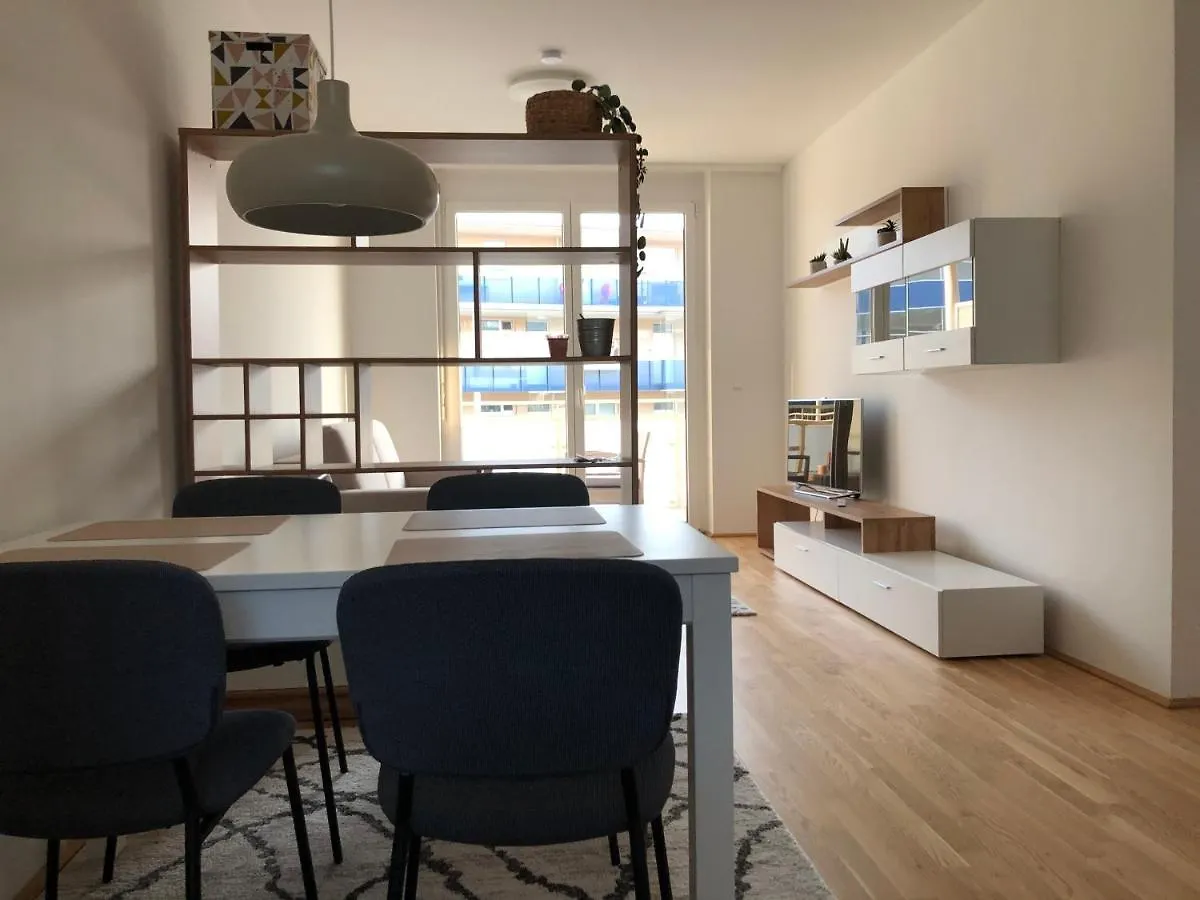 High 4 Apartment Graz